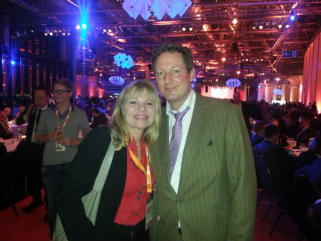 Caro Cremer mit Dr. Eckart von Hirschhausen